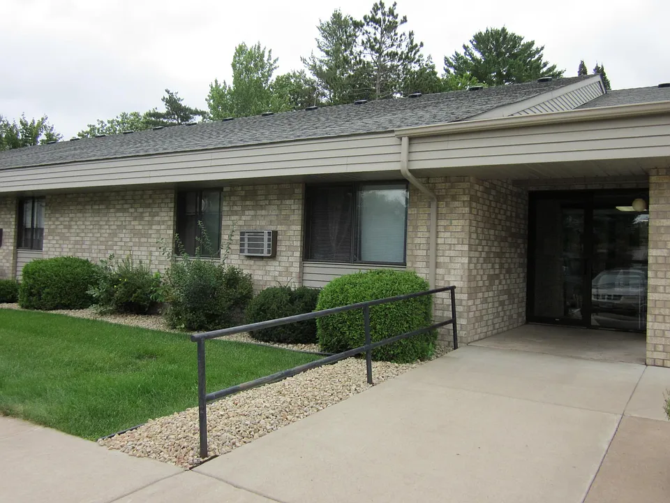 Building Photo 3