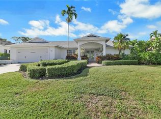 750 Southern Pines Dr, Naples, FL 34103