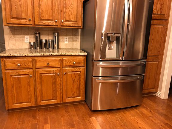 5th image of 6112 S Prospect Ave