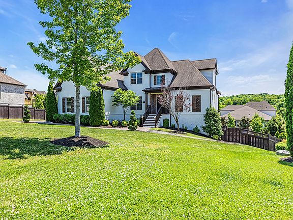 5th image of 318 Crescent Moon Cir