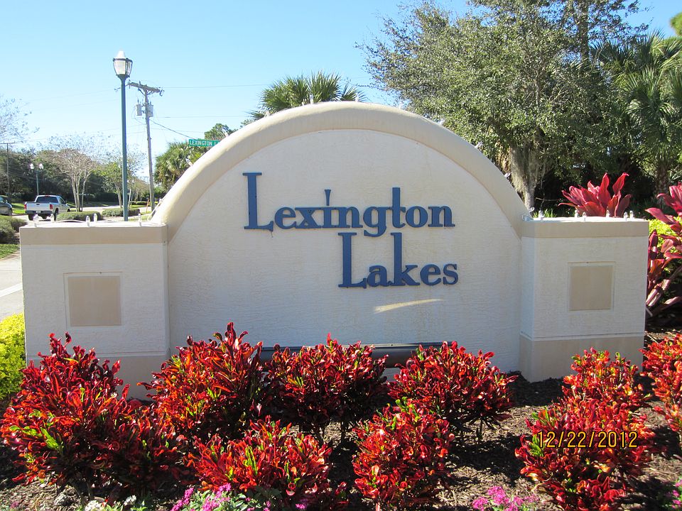 Main entrance on Indian St.