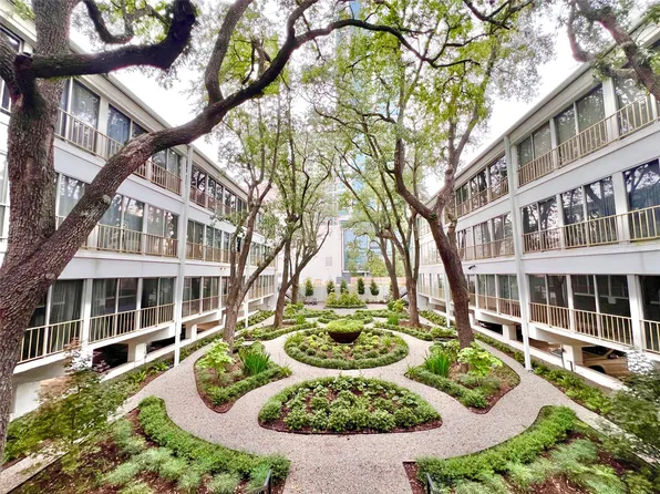 5050 Ambassador Way APT 210, Houston, TX 77056