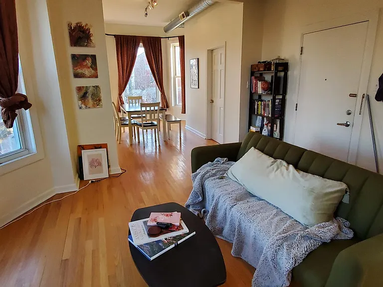 2628 W Thomas St #3 — Photo 3