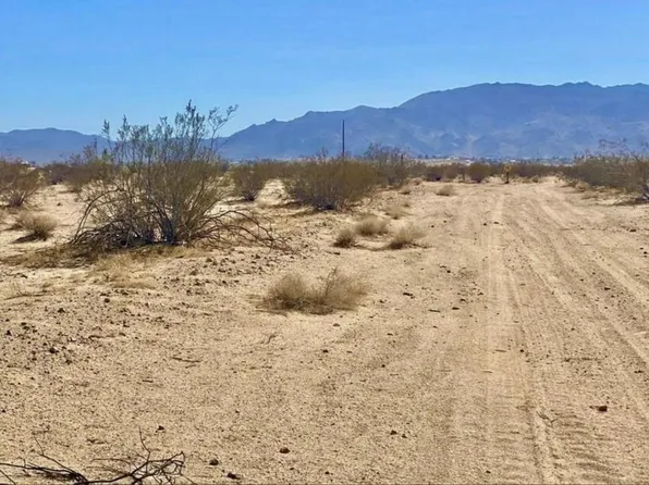 5310 Lazy Joe Ave, Twentynine Palms, CA 92277