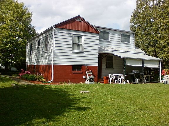 3rd image of 18 Rogers Pl