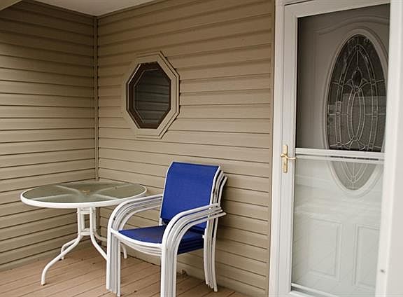 4th image of 25 Donna Lynn Dr