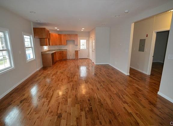 2nd image of 165-167 Amsterdam Ave