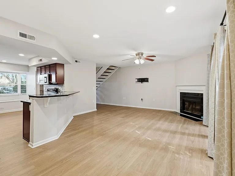 7733 Falcon Rest Cir — Photo 14