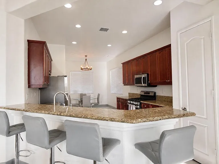 11495 Foxdale Dr — Photo 12