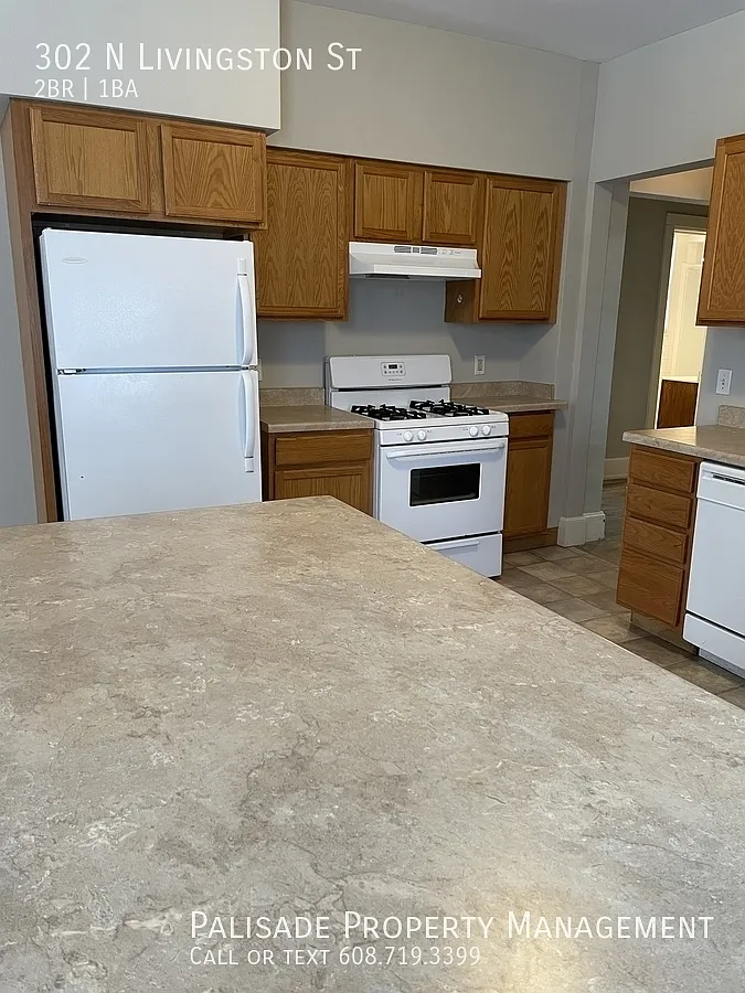 302 N Livingston St — Photo 3