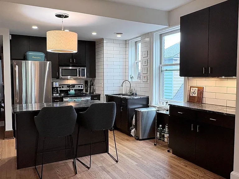659 W Canfield St #5 — Photo 12