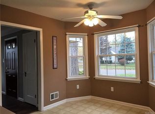 26037 Student, Redford, MI 48239