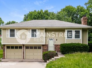 112 Ferncliff St, Lansing, KS 66043
