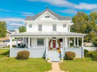 911 Bedford Ave, Altavista, VA 24517