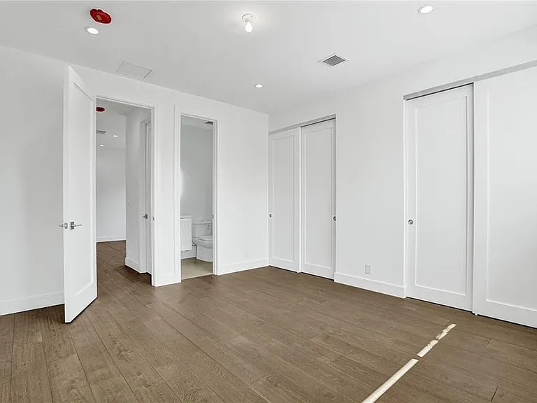 1211 SE 1st St — Photo 32