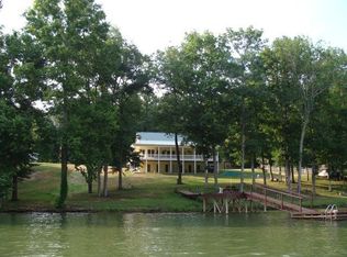 590 Holder Rd, Quebeck, TN 38579