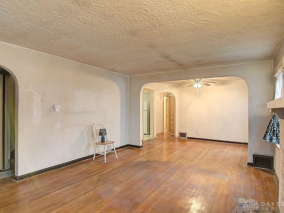 5th image of 2809 Winburn Ave
