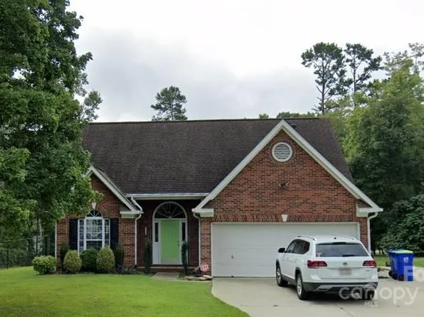 7134 Hunters Bluff Dr, Denver, NC 28037