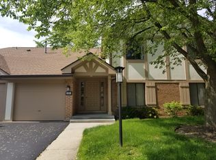 912 Knottingham Dr #2AL, Schaumburg, IL 60193