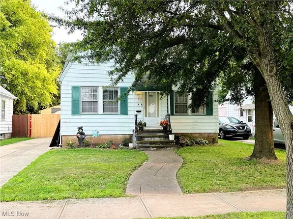 11815 Wayland Ave, Cleveland, OH 44111