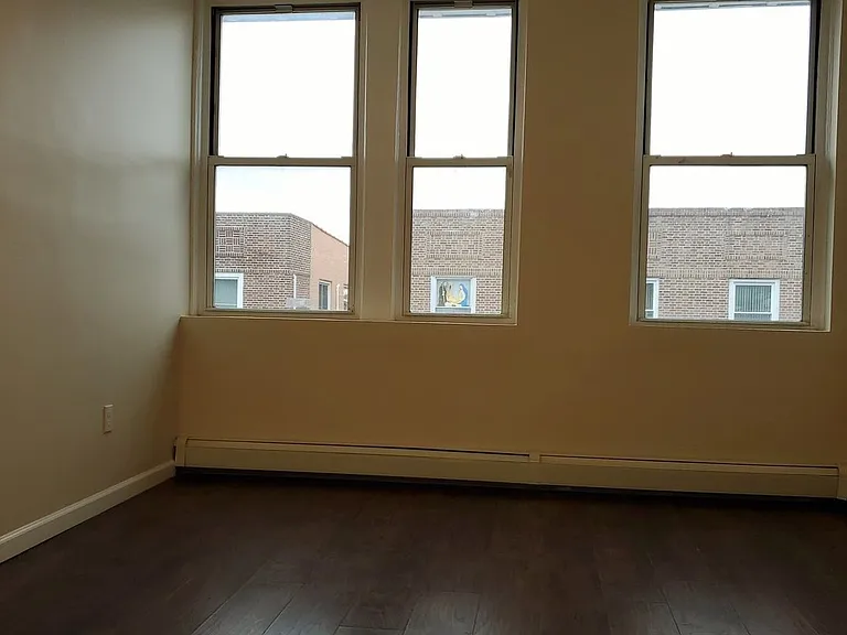 45 E 59th St #1 — Photo 3