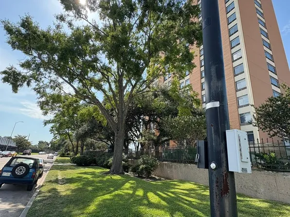 7510 Hornwood Dr APT 1207, Houston, TX 77036