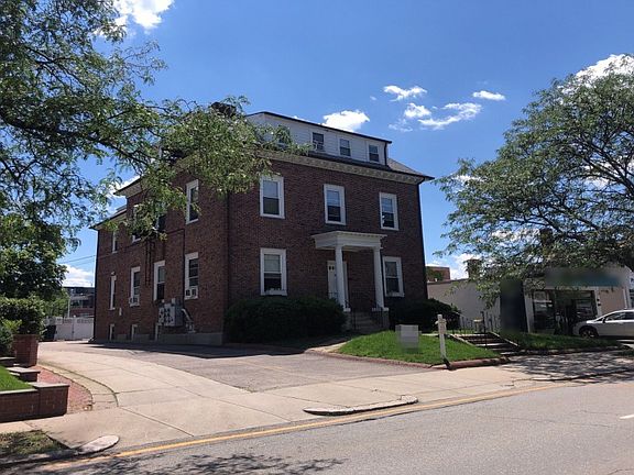 3rd image of 23 S Angell St APT 1