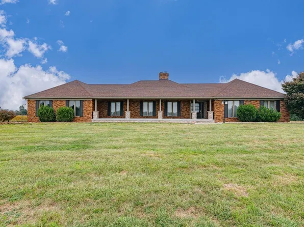645 Thoroughbred Ln, Elizabethtown, KY 42701