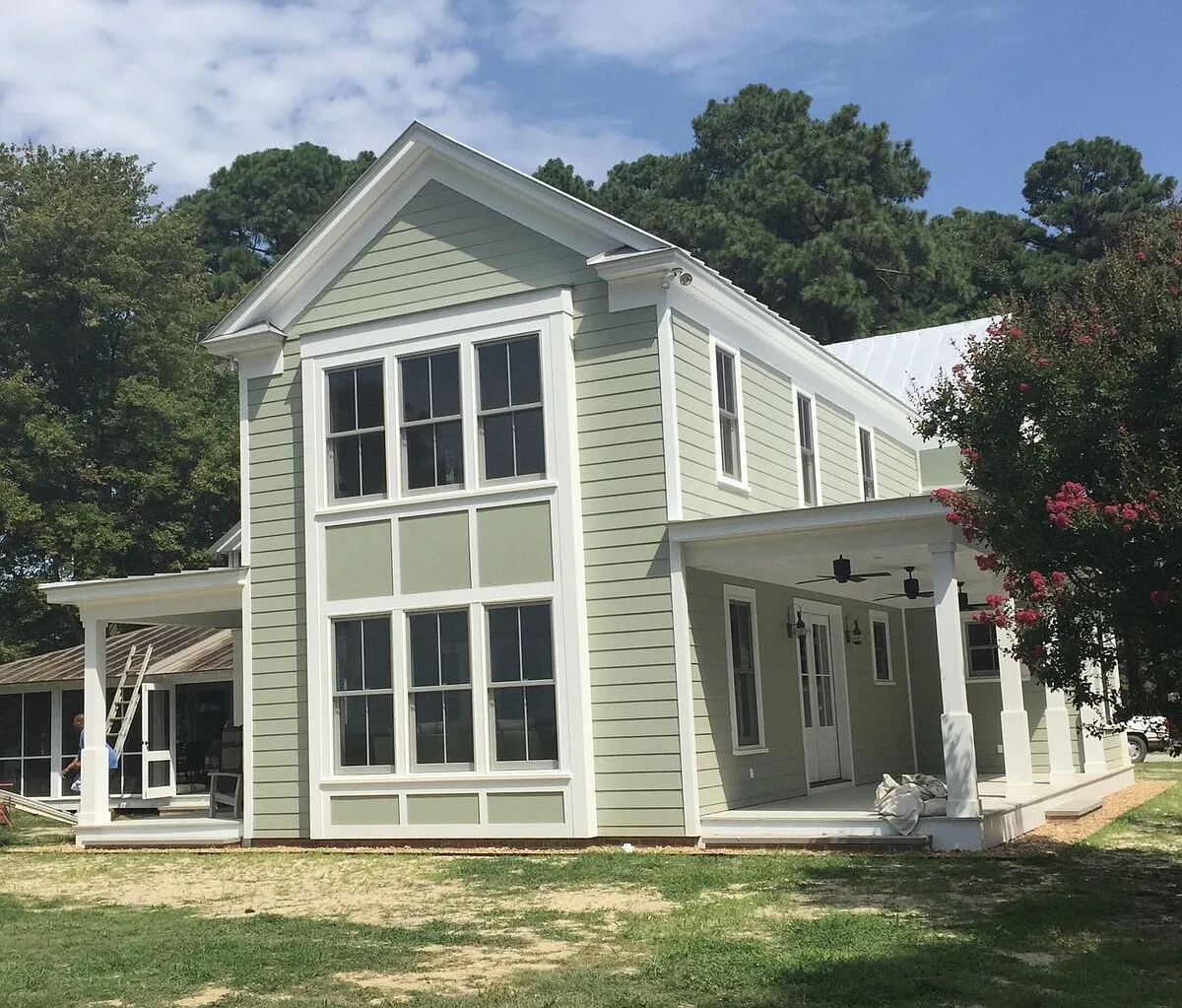 5 bed, 3920 sqft, $4,000 — Photo 2