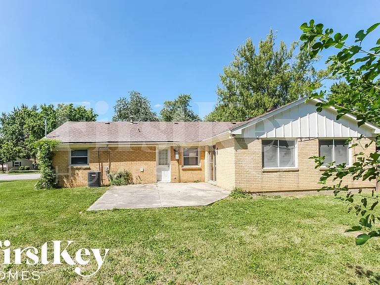 10137 Lawnhaven Ct — Photo 15