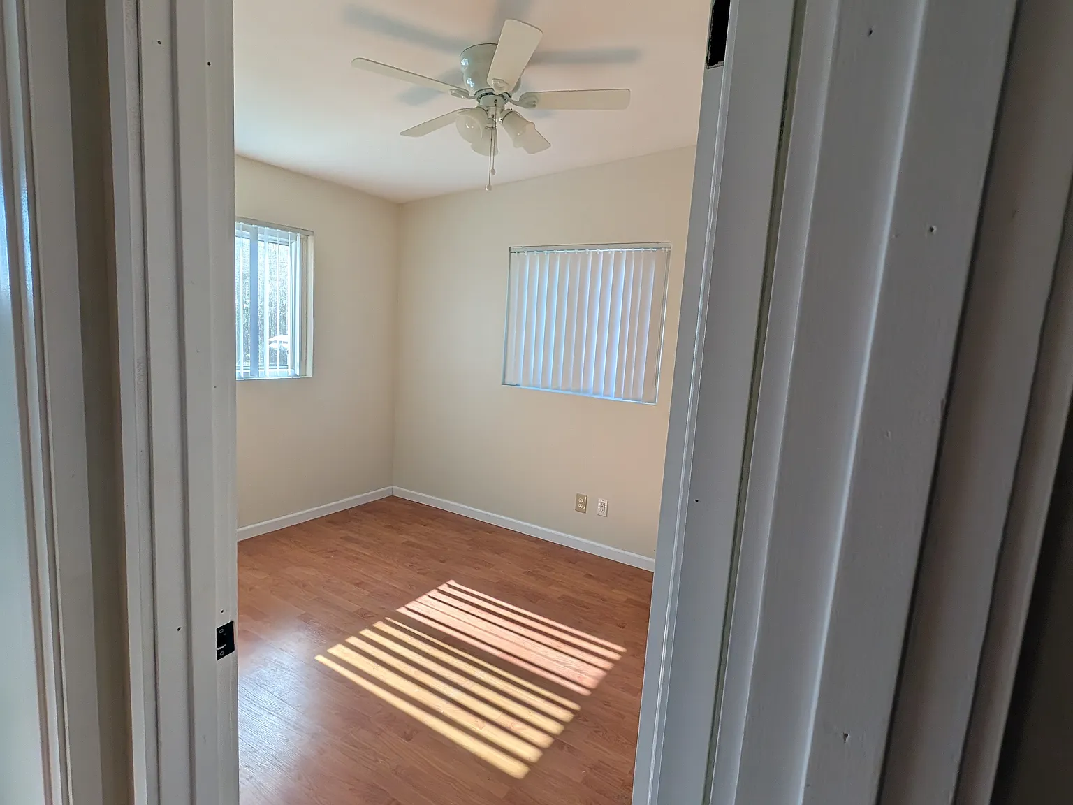 3 bed, 850 sqft, $3,100 — Photo 4