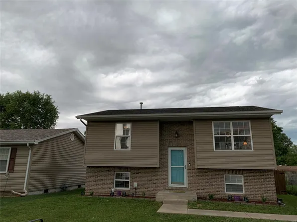 116 Hampton St, Bethalto, IL 62010