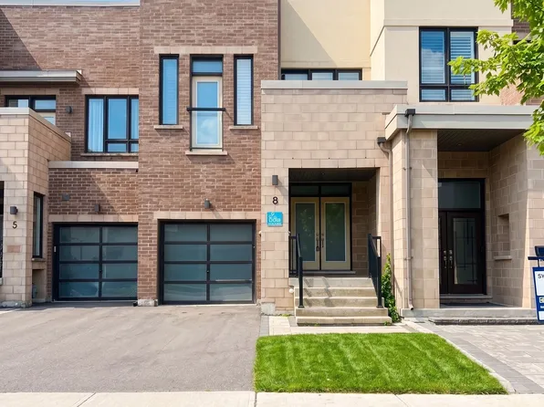 8 Helliwell Cres, Richmond Hill, ON L4E 1C8