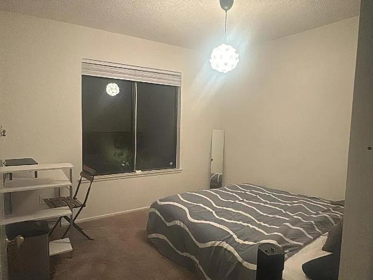 Room for rent - fully furnished