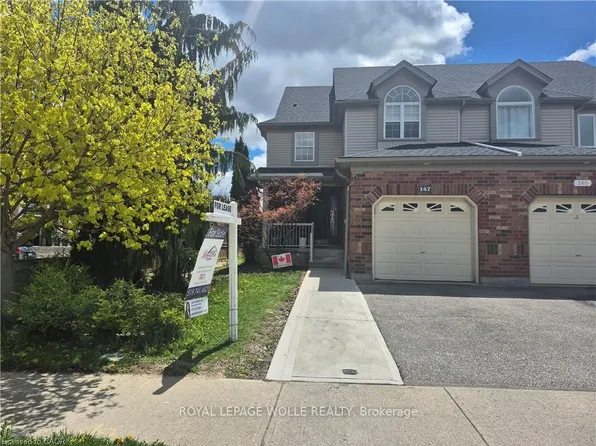 147 Dubrick Cres #1, Kitchener, ON N2E 4G3