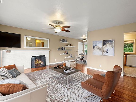 3rd image of 601 SE 94th Ave