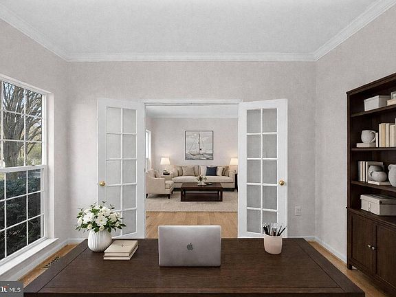 5th image of 312 Riding Trail Ct NW