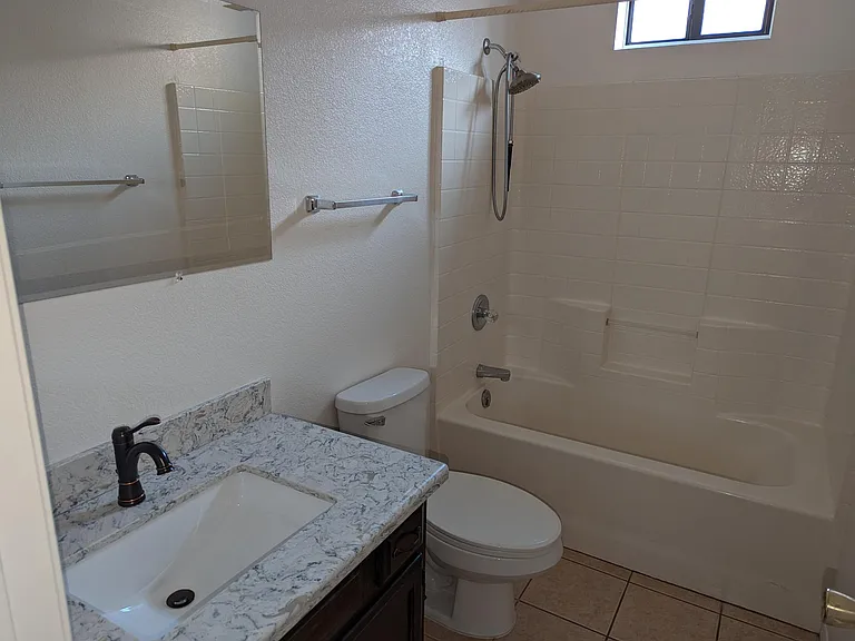 717 W Saint Moritz Dr — Photo 7