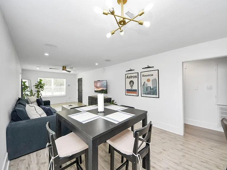 7003 Darien St — Photo 14