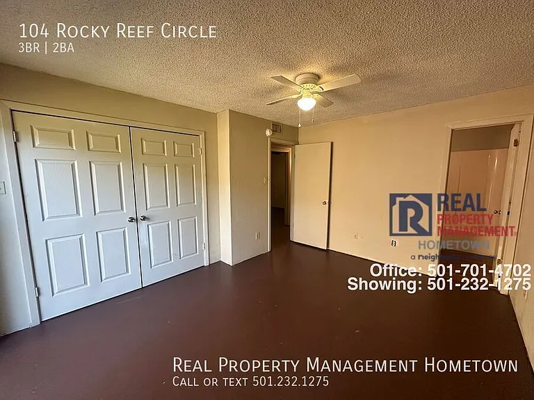 104 Rockyreef Cir — Photo 11