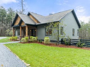 121 Yonah Breeze Ln, Cleveland, GA 30528