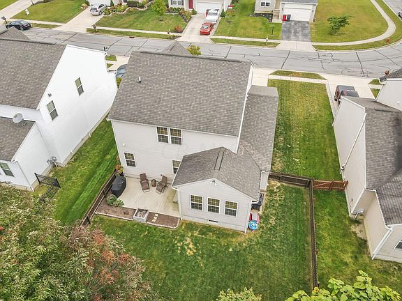 3rd image of 1328 Wagy Sq