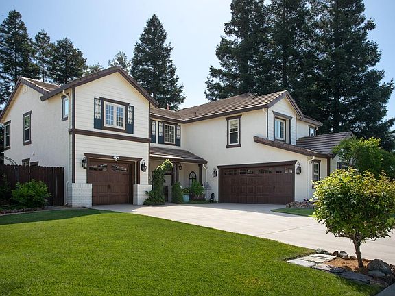 3rd image of 1635 Sequoia Way