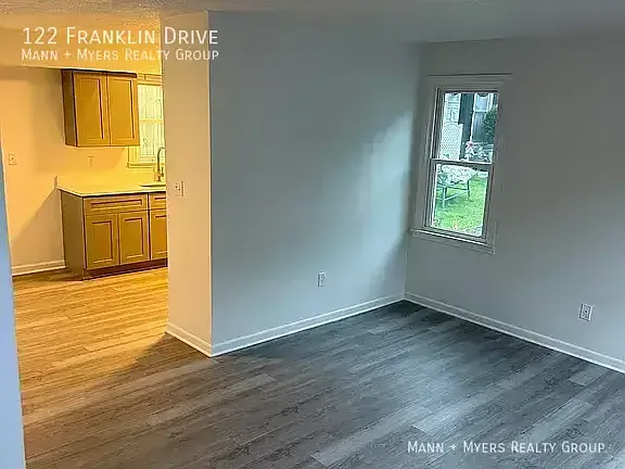 122 Franklin Dr — Photo 5