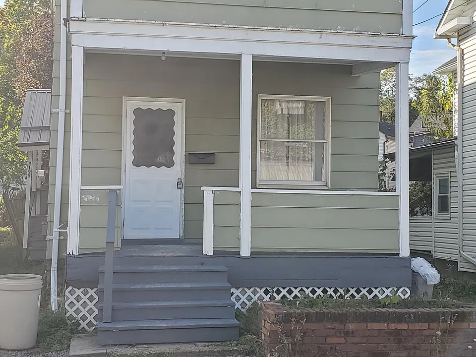 195 D St #1