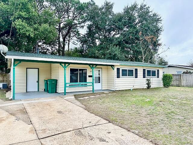 1st image of 303 Newcastle Dr