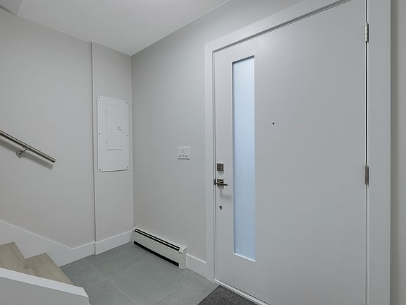 2nd image of 12509 77b Ave