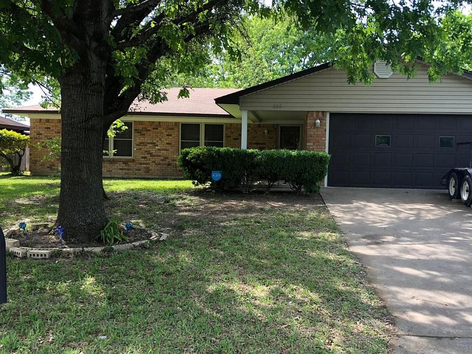 1st image of 800 Bunker Hill Dr