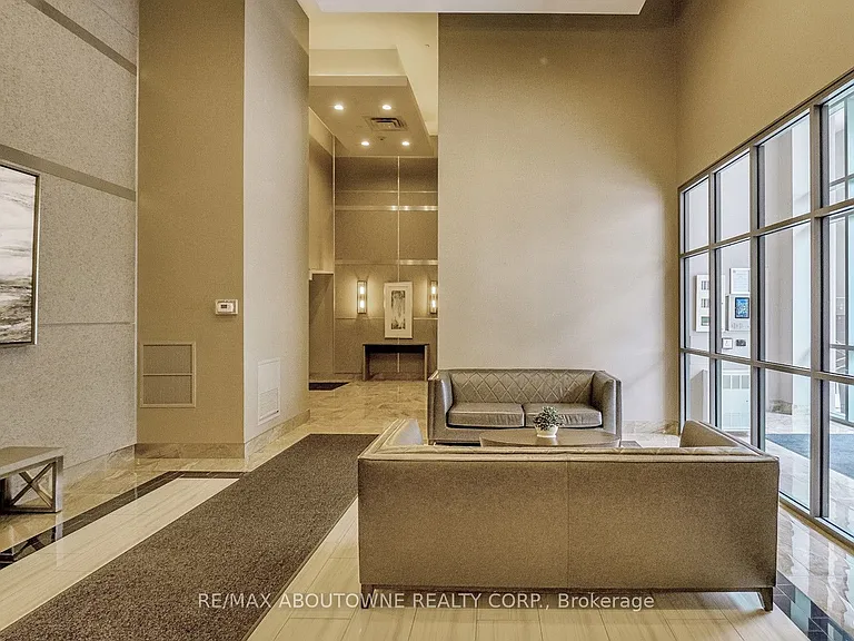 2490 Old Bronte Rd #219 — Photo 4