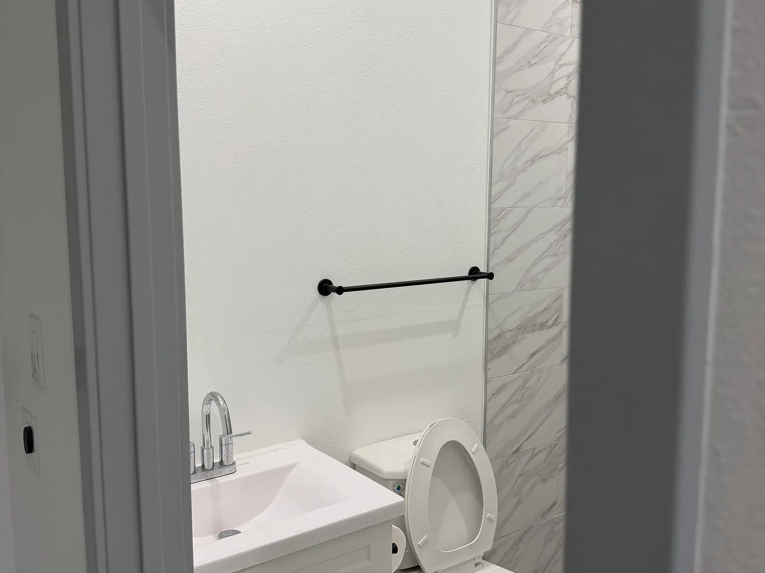 Studio, 400 sqft, $2,195 — Photo 2